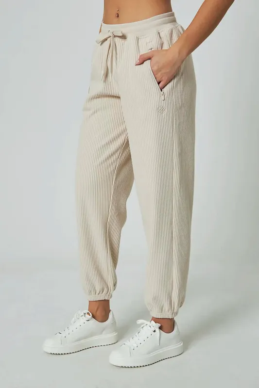 Aura Jogger - Stone sold by MPG