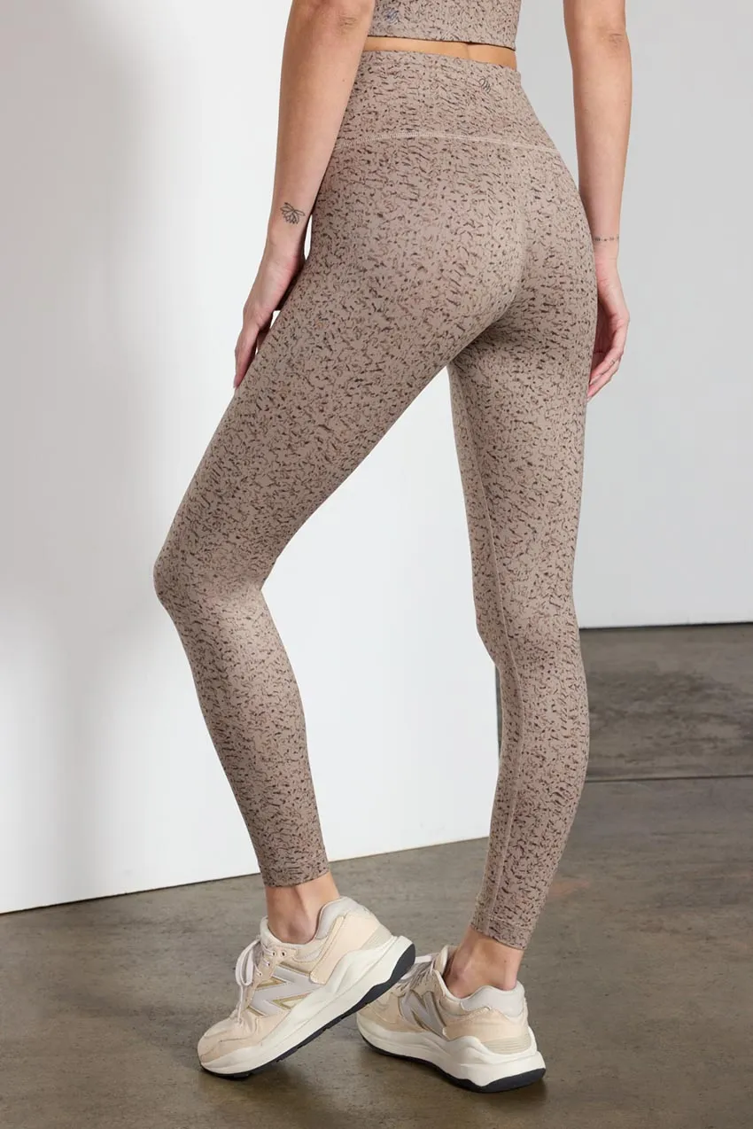 Explore High-Waisted 25" Printed Legging Peached sold by MPG product image thumbnail 3