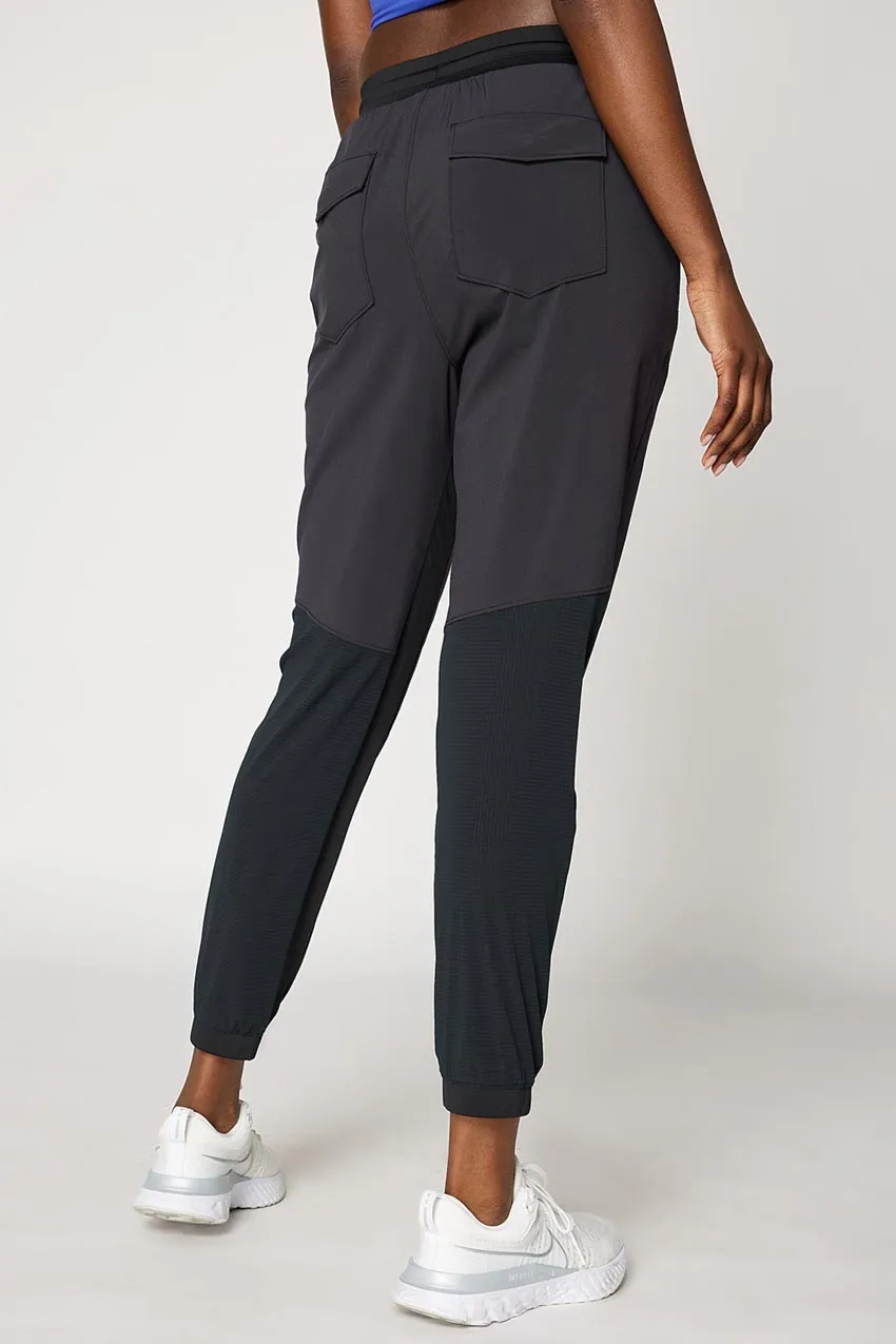 Trek Jogger 27" - Black sold by MPG product image thumbnail 3