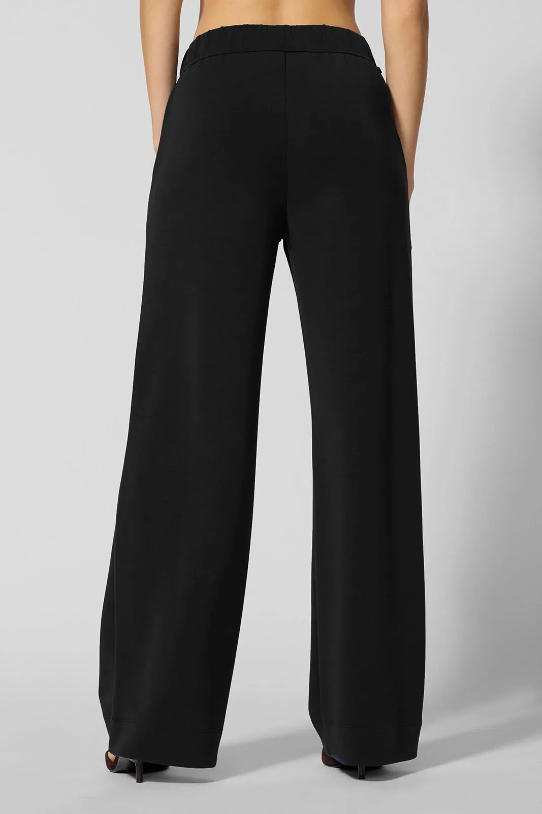 Dreamweave™ Relaxed Pant - Black sold by MPG product image thumbnail 2