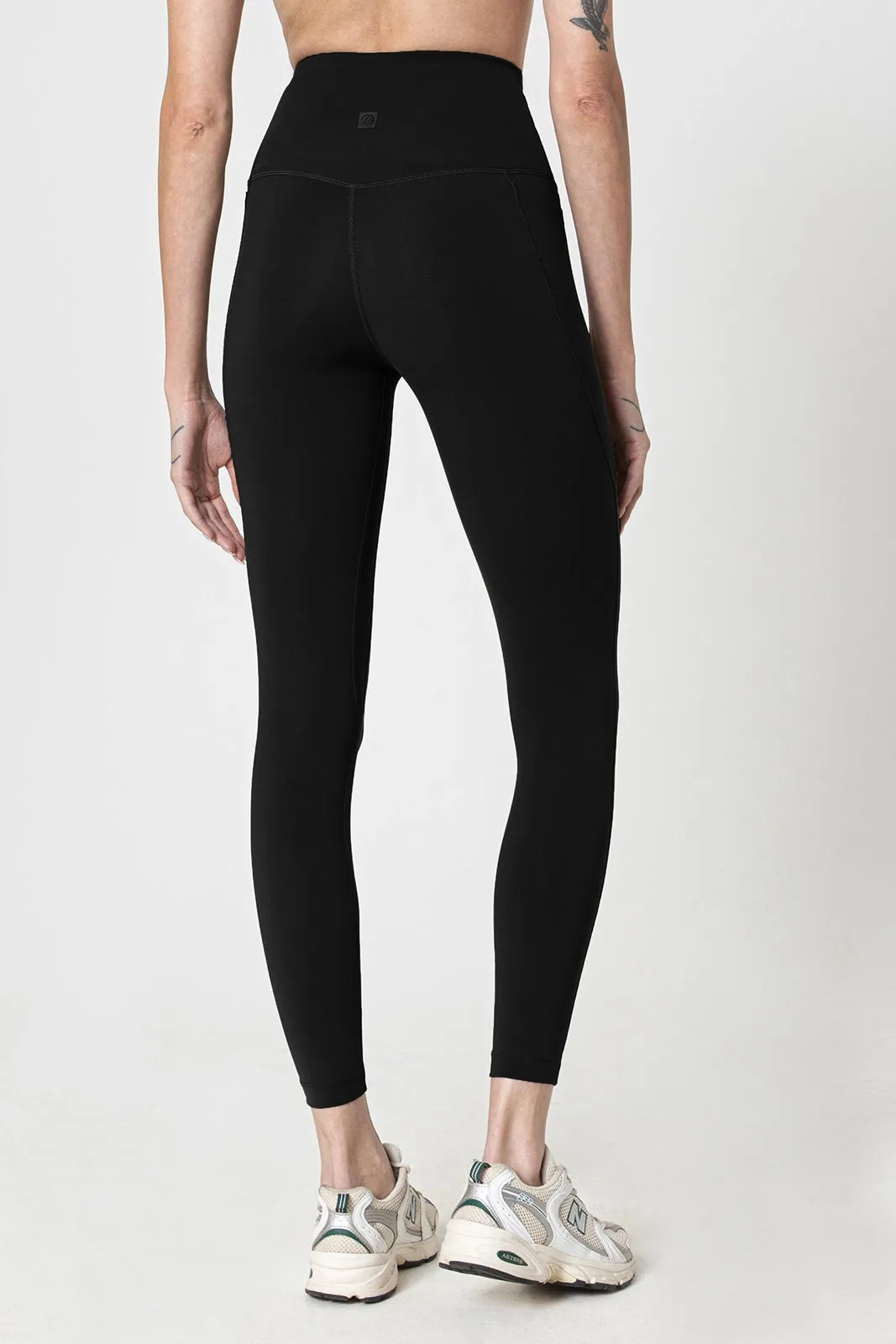 Sculpt Legging with Pockets - Black sold by MPG product image thumbnail 2