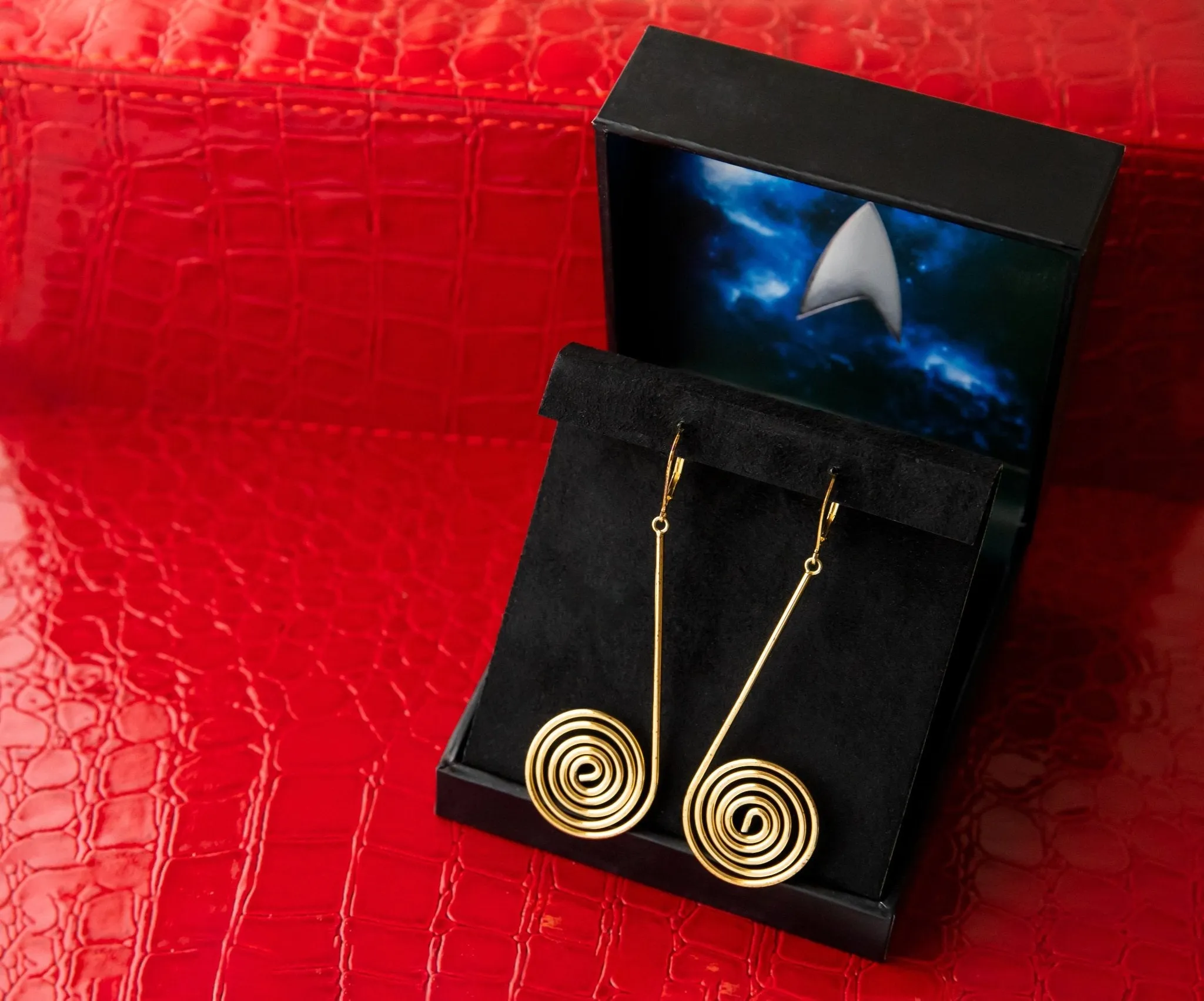 Star Trek X RockLove Uhura Spiral Earrings sold by MTV product image thumbnail 2