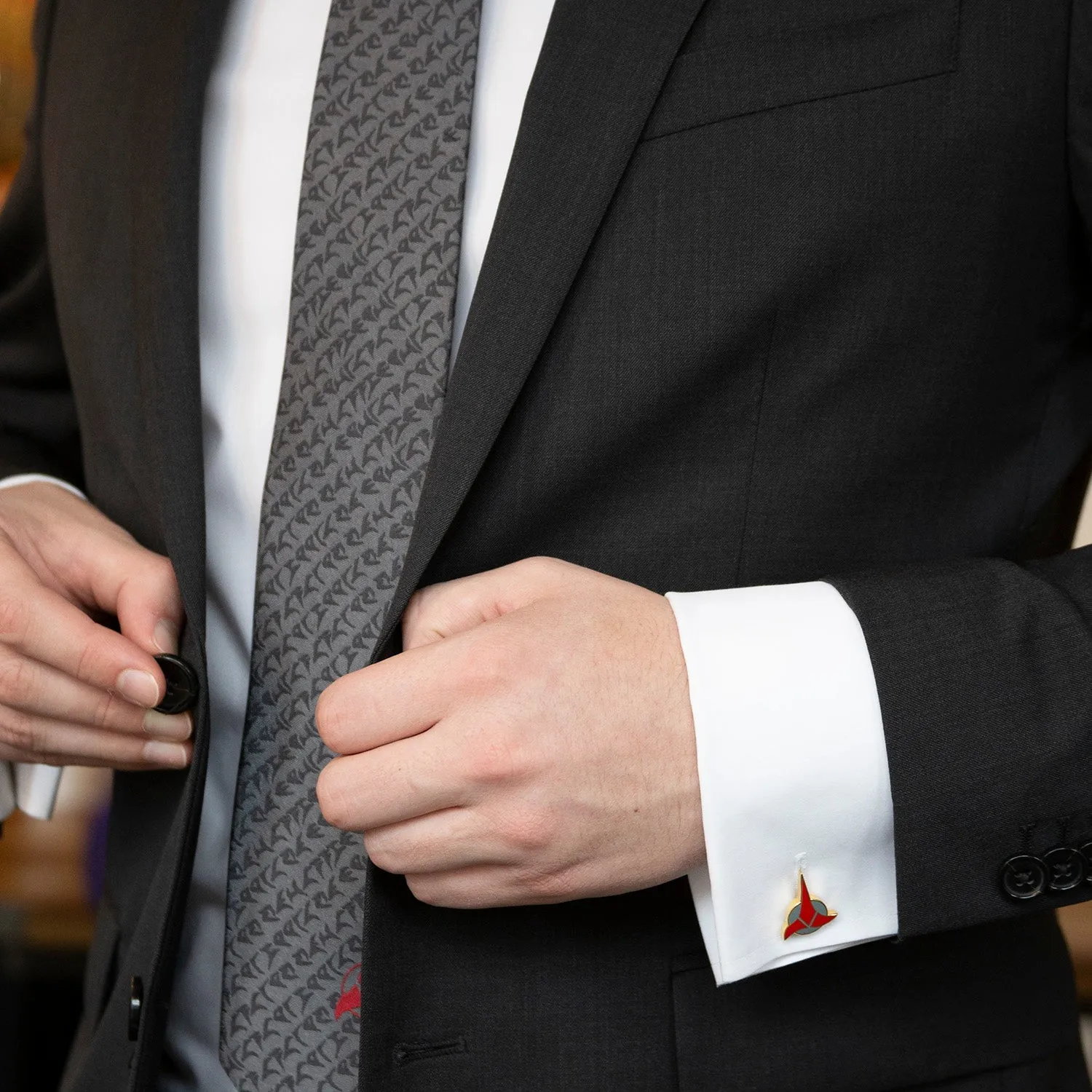 Star Trek Klingon Gray Men's Tie sold by MTV product image thumbnail 5
