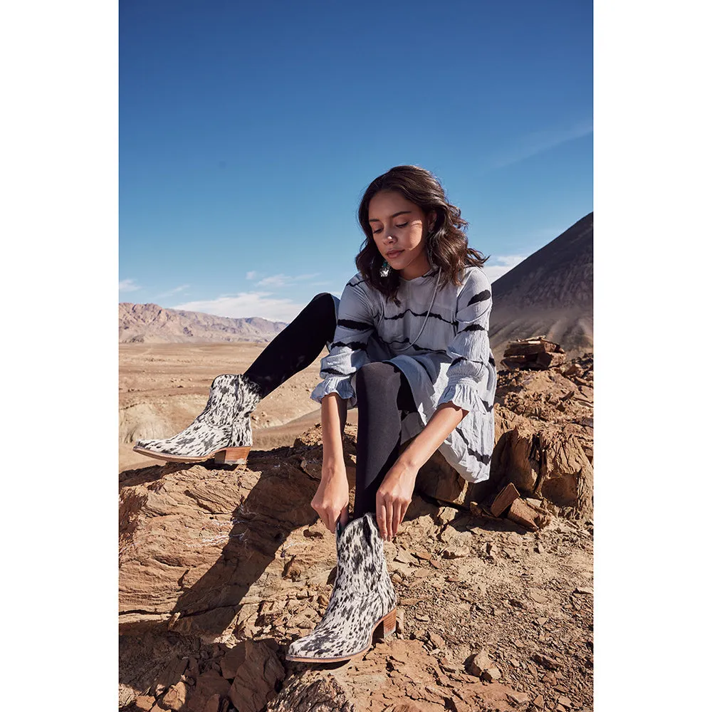 Cow Bow Western Hairon Leather Booties sold by Myra Bag product image thumbnail 5