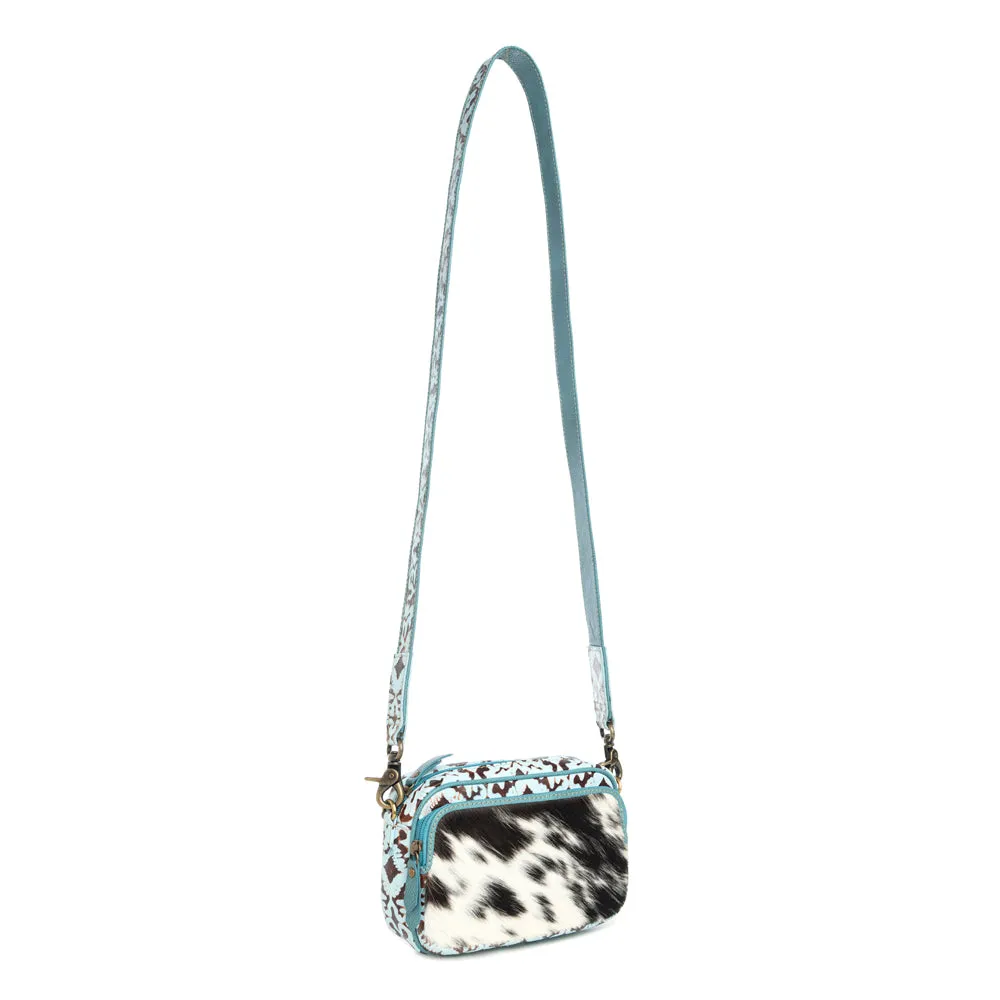 Tilla's Mine Trail Shoulder Bag in Turquoise & Black sold by Myra Bag product image thumbnail 3
