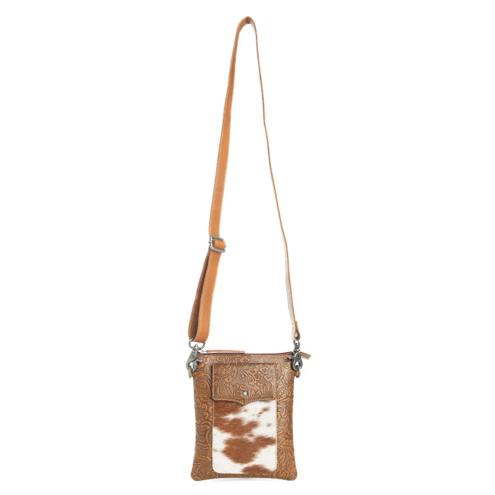 Wonder Trail Shoulder Bag in Caramel sold by Myra Bag product image thumbnail 2