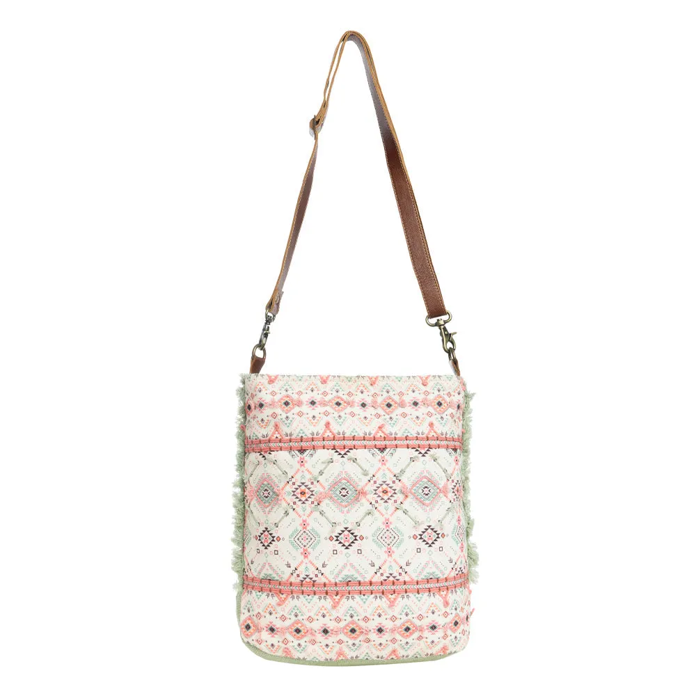 Tres de Quatro Messenger Bag sold by Myra Bag product image thumbnail 2