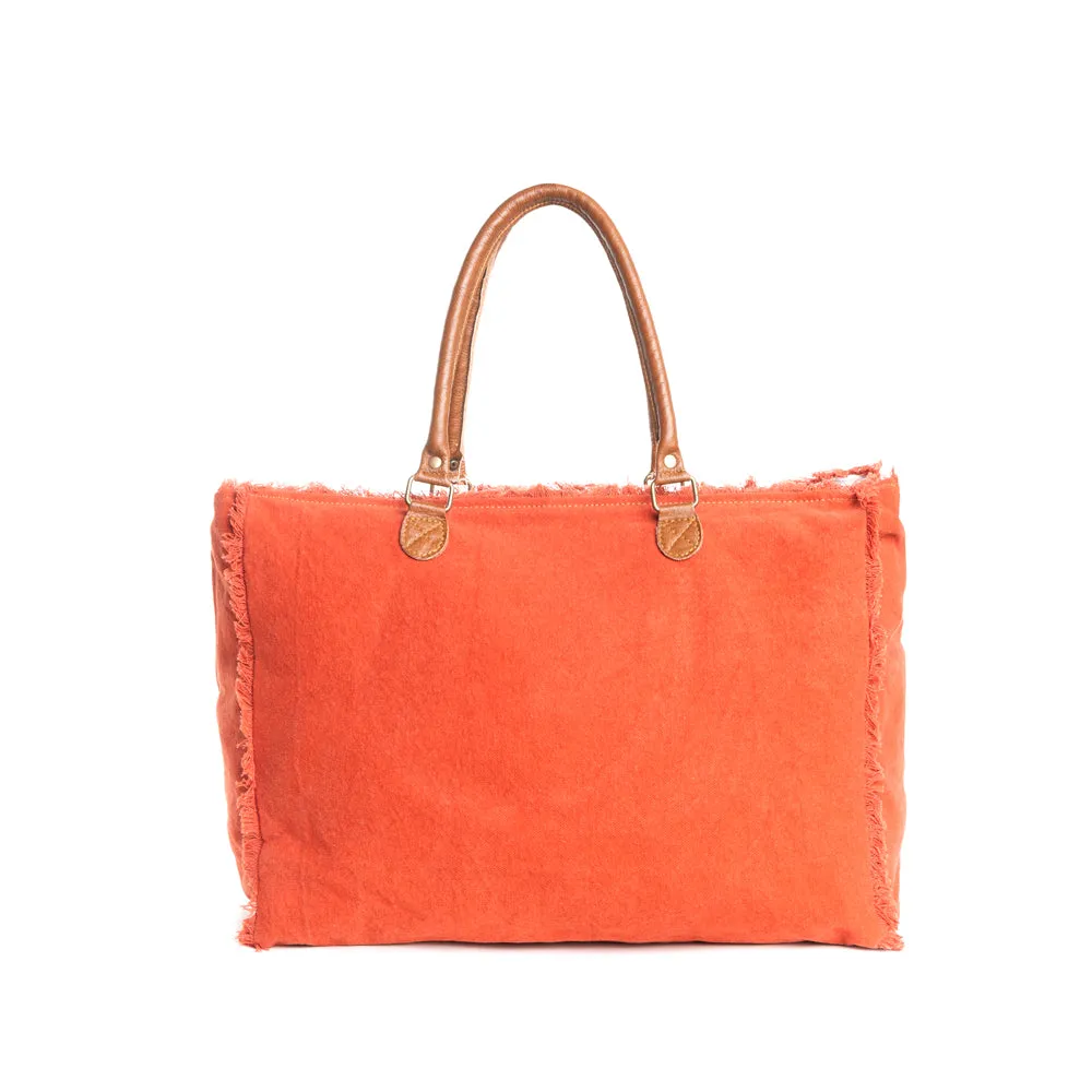 L'Atlantique Weekender in Salmon sold by Myra Bag product image thumbnail 3