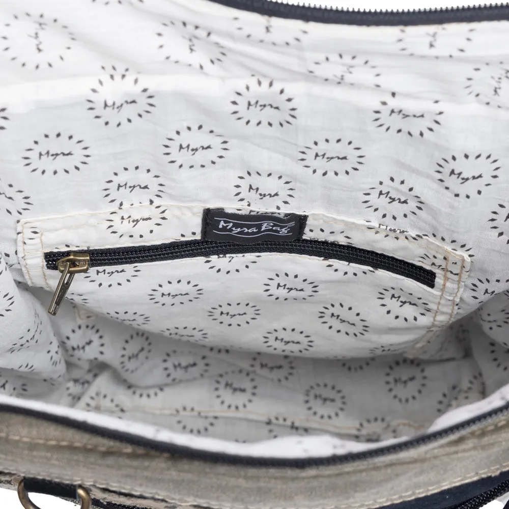 De Quinine Shoulder Bag sold by Myra Bag product image thumbnail 5