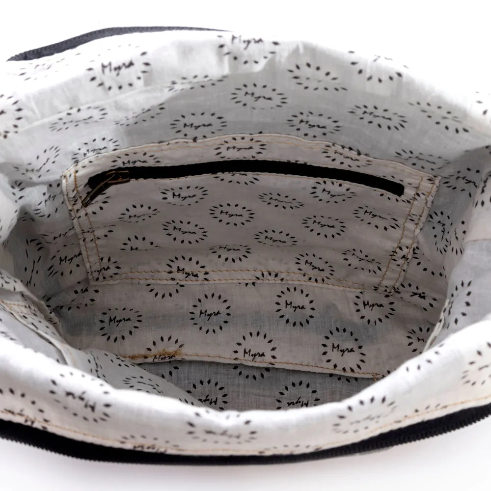 La Belle Patisserie Shoulder Bag sold by Myra Bag product image thumbnail 5