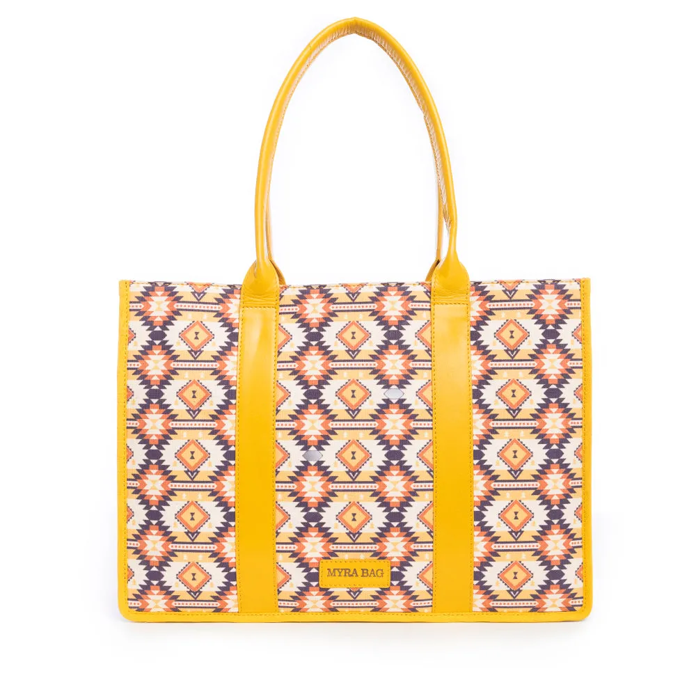 Mynora Springs Weekender Bag sold by Myra Bag product image thumbnail 3