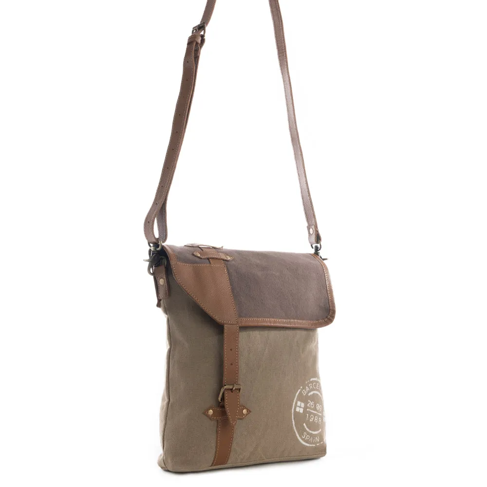Adventure's First Step Shoulder Bag sold by Myra Bag product image thumbnail 2