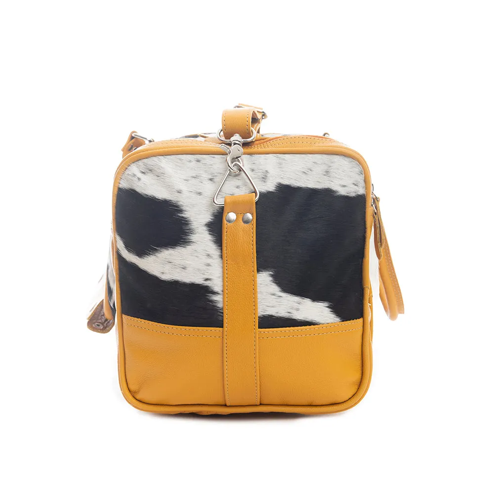 Darling Mesa Traveller Bag In Sunrise Yellow sold by Myra Bag product image thumbnail 4