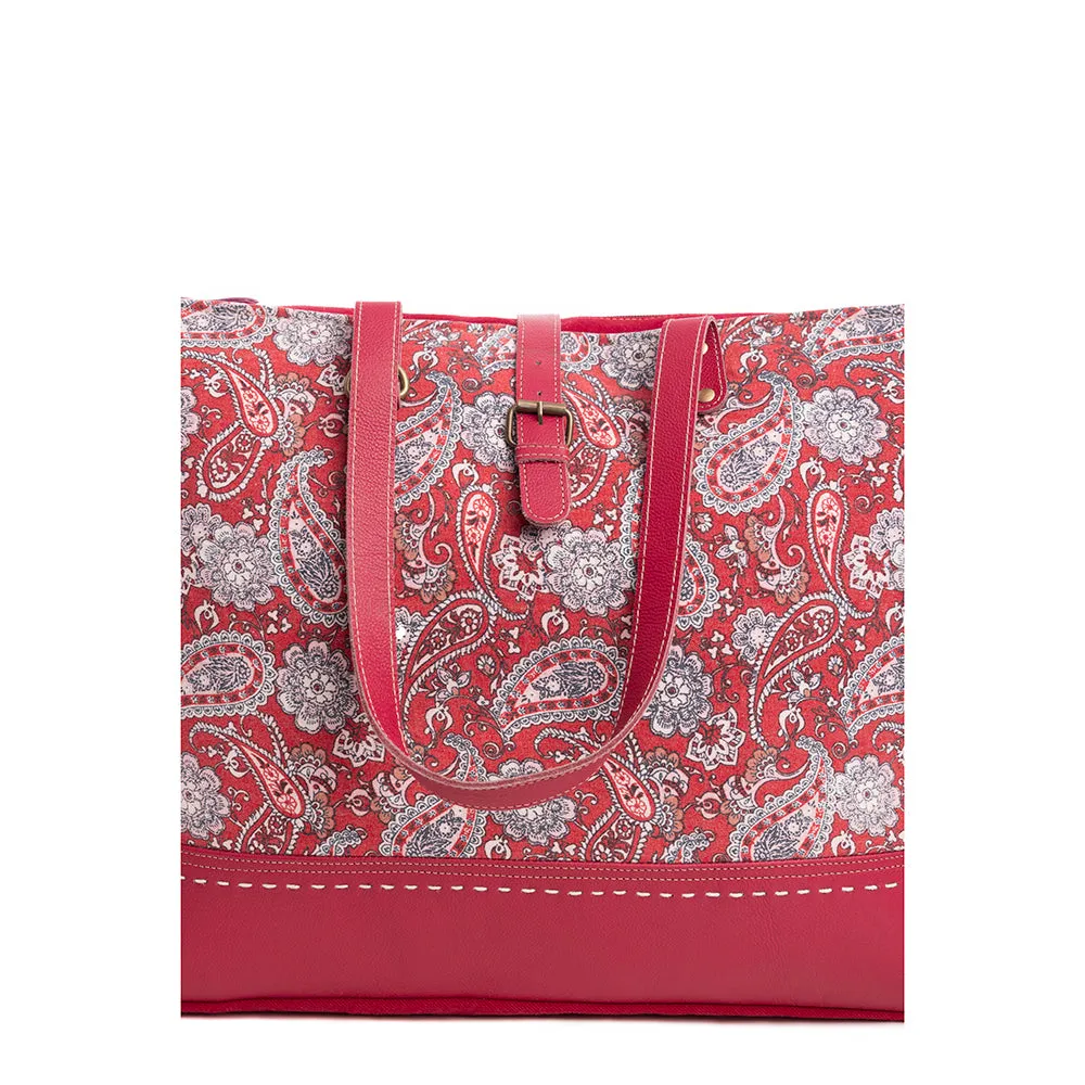 Amora Pais Weekender Bag sold by Myra Bag product image thumbnail 4