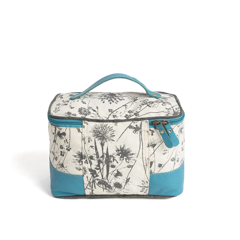 Mesa Fields Toiletries Bag sold by Myra Bag product image thumbnail 2