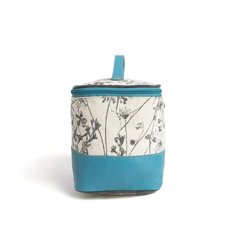 Mesa Fields Toiletries Bag sold by Myra Bag product image thumbnail 3