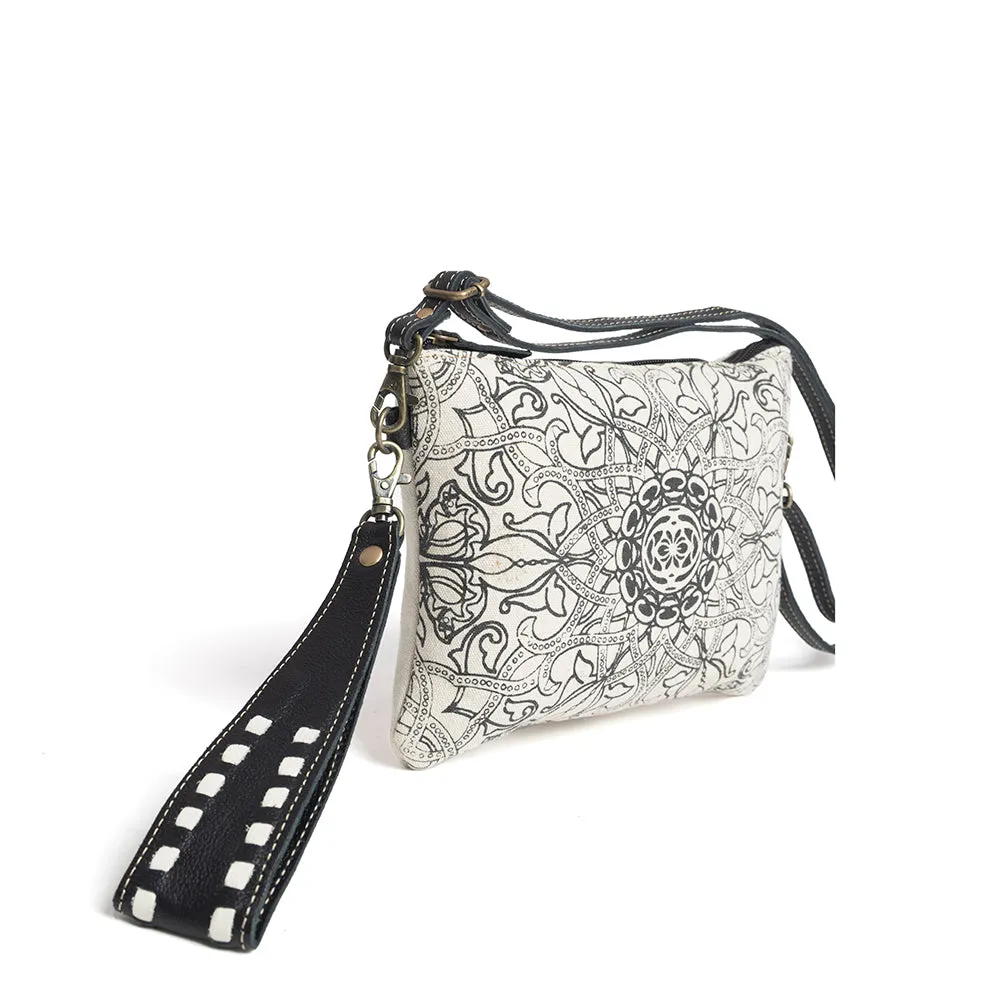 Isla Belt Bag sold by Myra Bag product image thumbnail 3