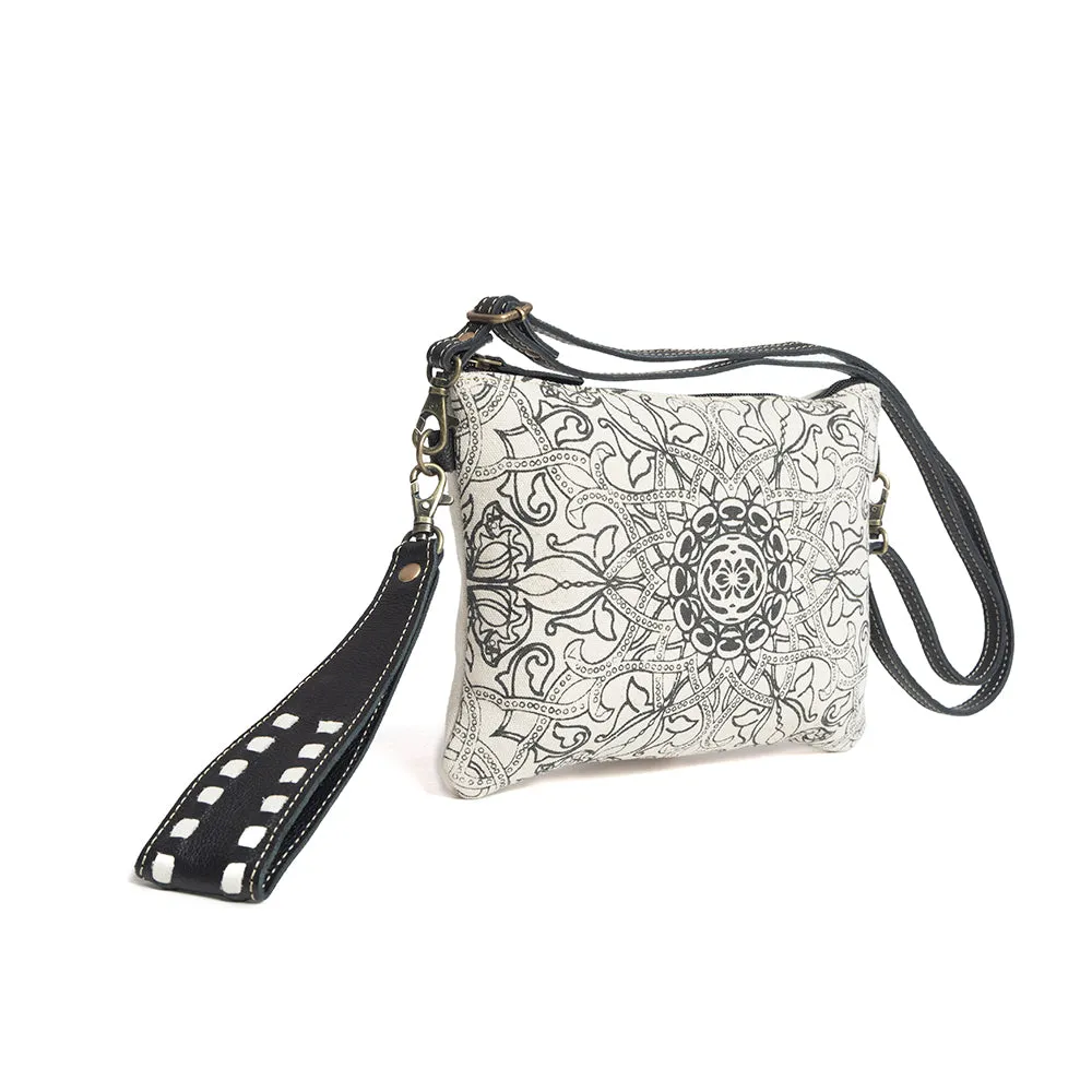 Isla Belt Bag sold by Myra Bag product image thumbnail 4