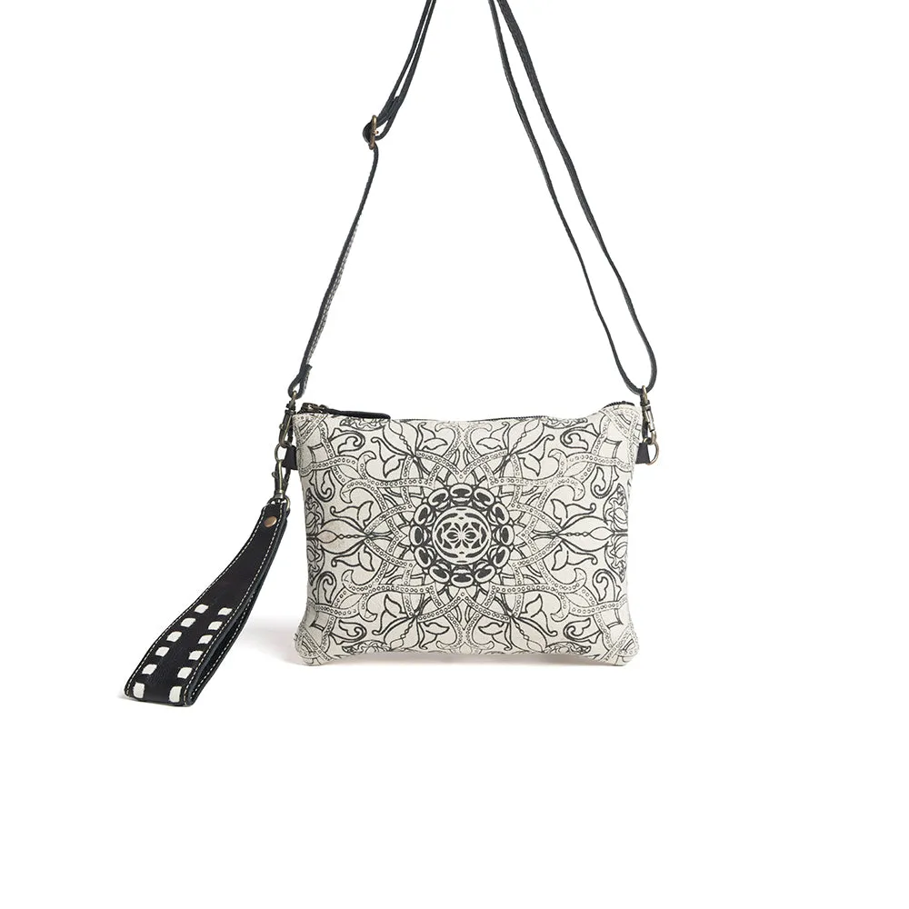 Isla Belt Bag sold by Myra Bag product image thumbnail 2