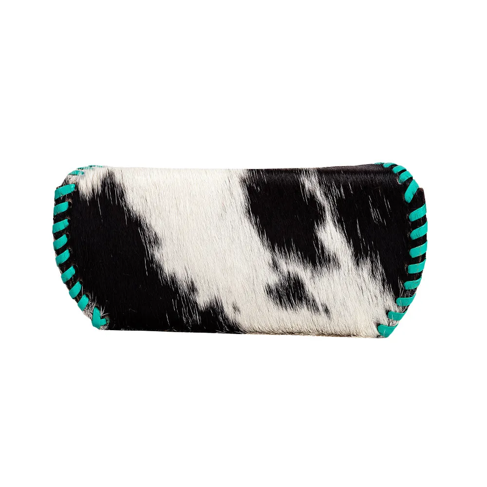 Buena Vista Sun glasses Case in Black & White sold by Myra Bag product image thumbnail 3
