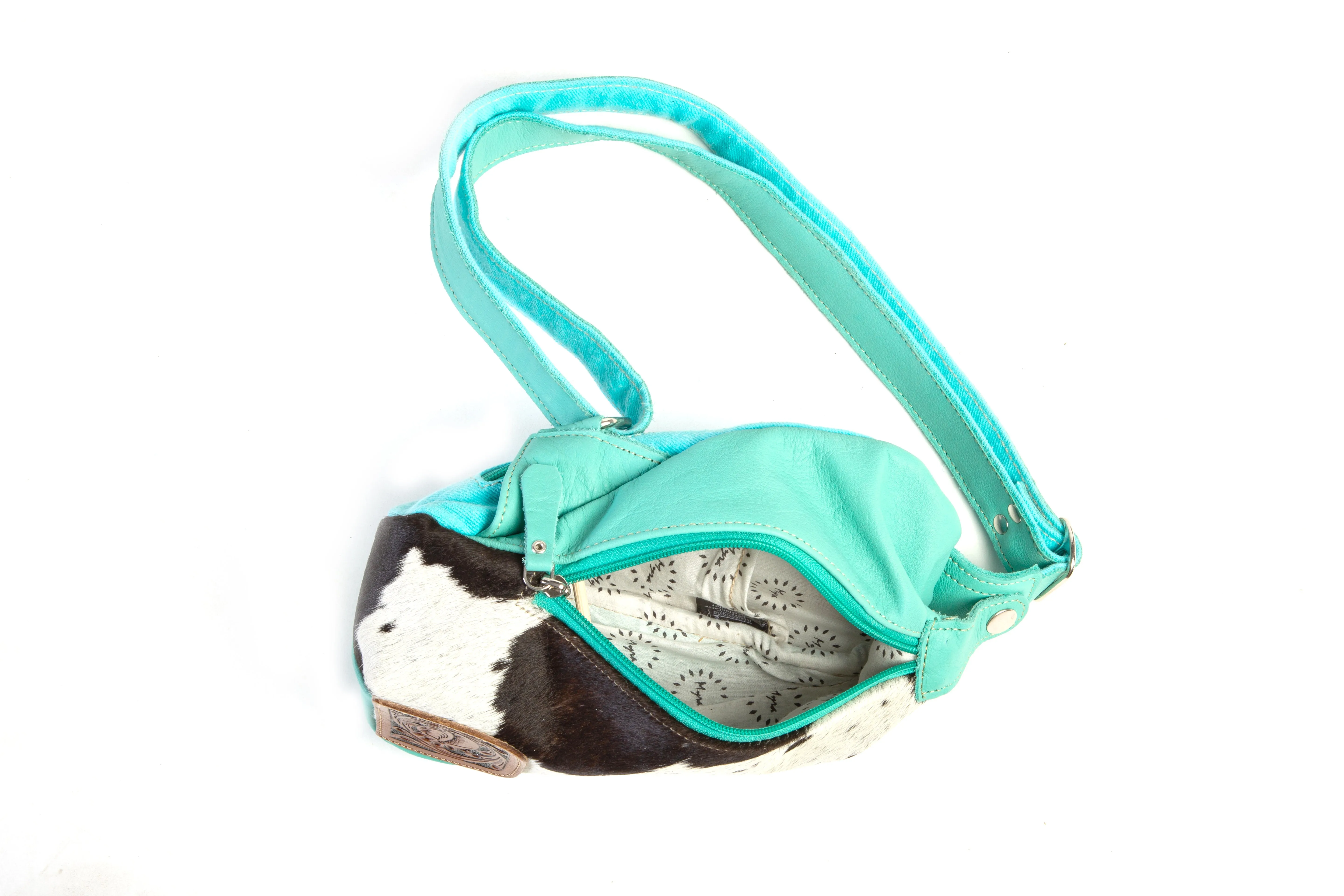 Robnette Ranch Fanny Pack Bag In Turquoise sold by Myra Bag product image thumbnail 4