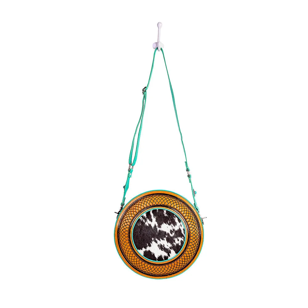 Winoka Trail Round Bag sold by Myra Bag product image thumbnail 5