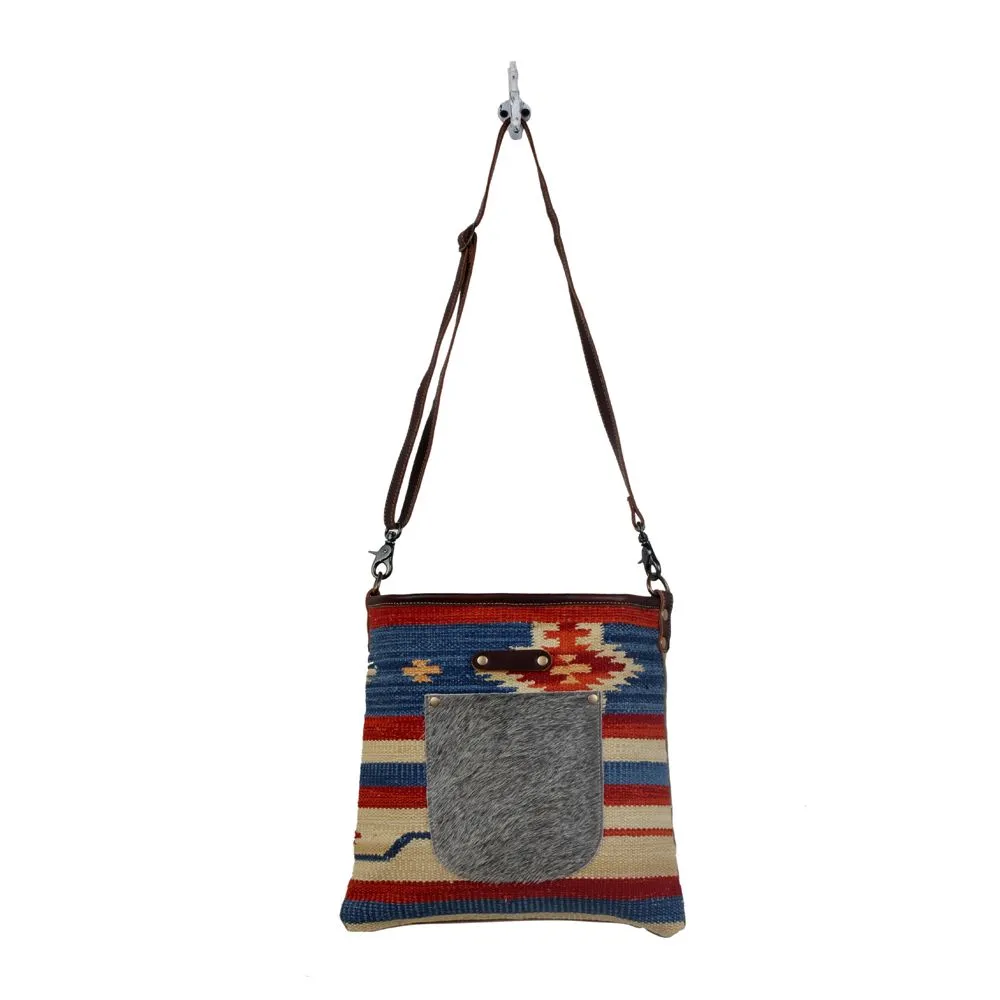 PURSUASIVE SHOULDER BAG sold by Myra Bag product image thumbnail 4