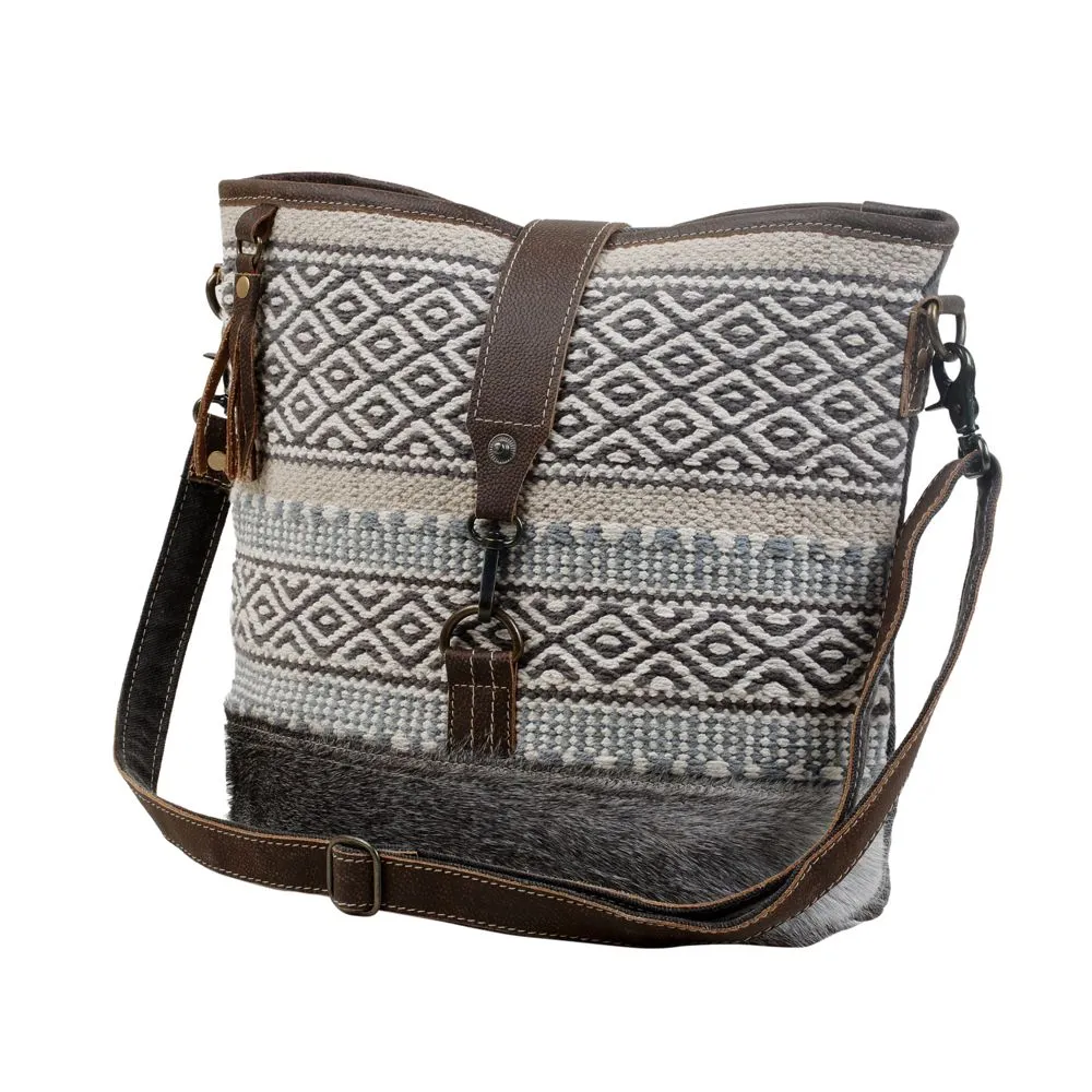 IDENTITY SHOULDER BAG sold by Myra Bag product image thumbnail 2