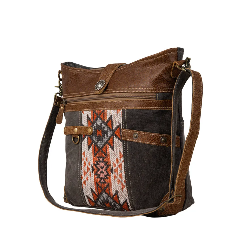 Pueblo Horizon Shoulder Bag sold by Myra Bag product image thumbnail 2