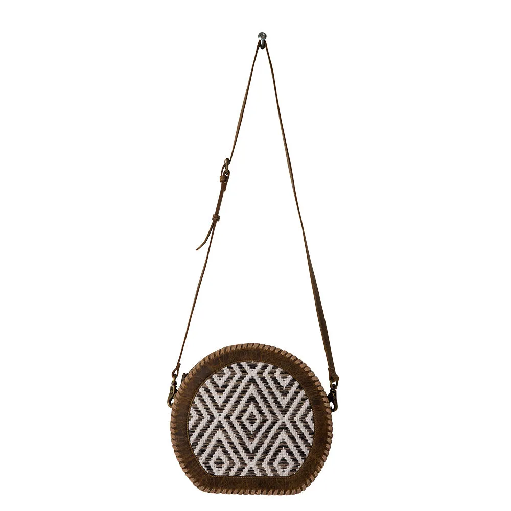 Sand Weaver Round Bag. sold by Myra Bag product image thumbnail 4