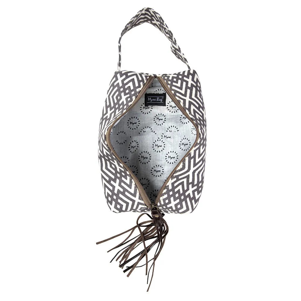 Terrence Geometric Make-Up Kit sold by Myra Bag product image thumbnail 5