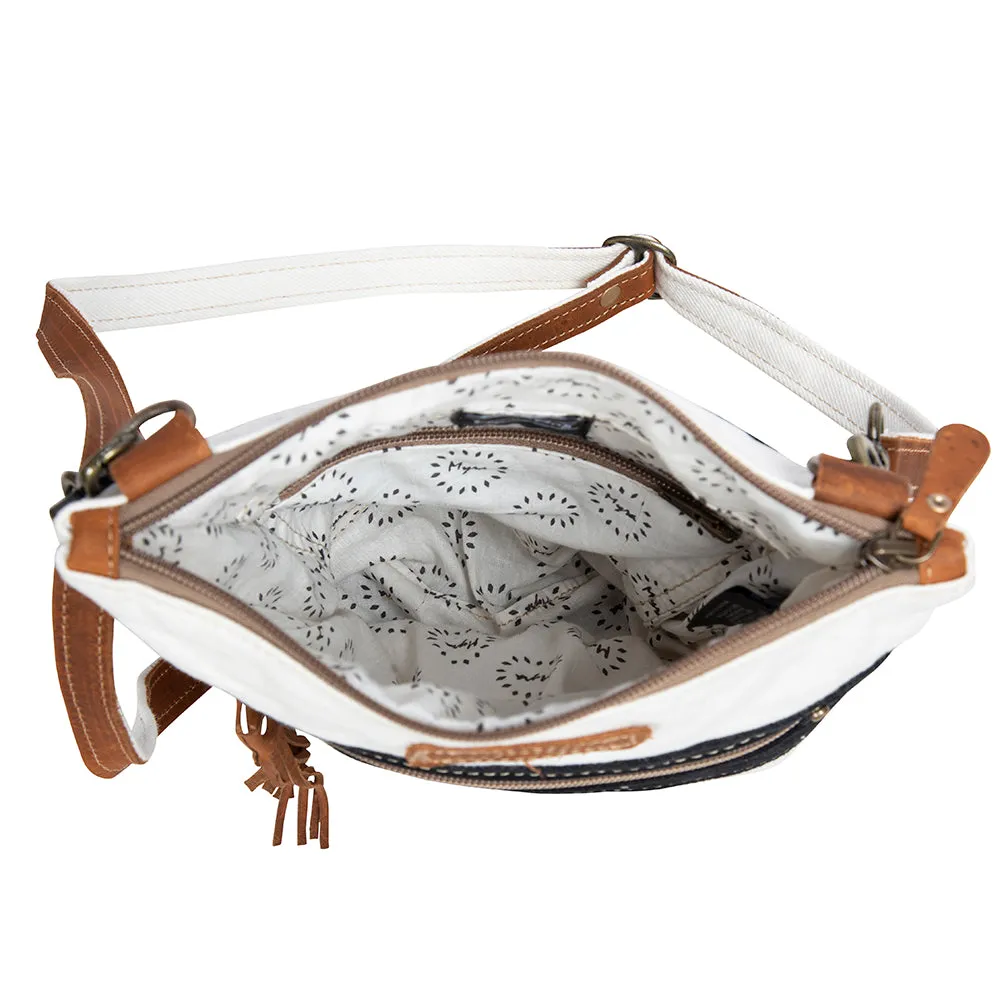 23 Skidoo Small & Crossbody Bag sold by Myra Bag product image thumbnail 5