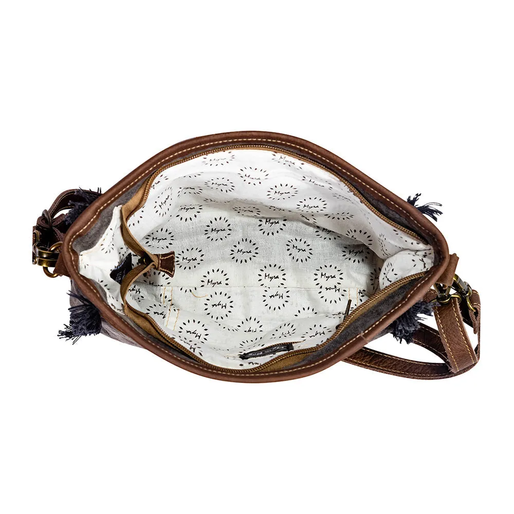 Barcelonnette Denim Small & Crossbody Bag sold by Myra Bag product image thumbnail 4