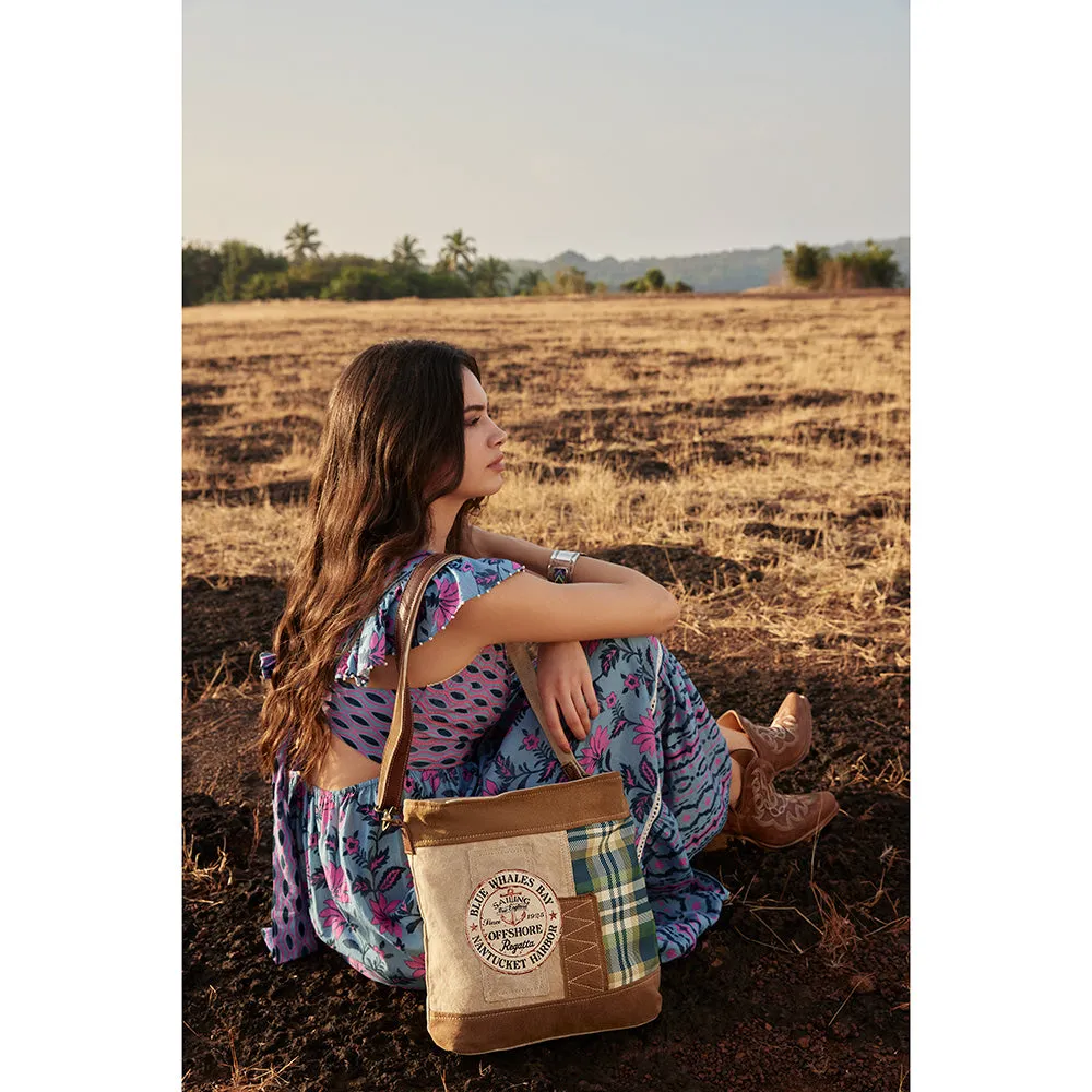 Blue Whales Bay Shoulder Bag sold by Myra Bag product image thumbnail 4