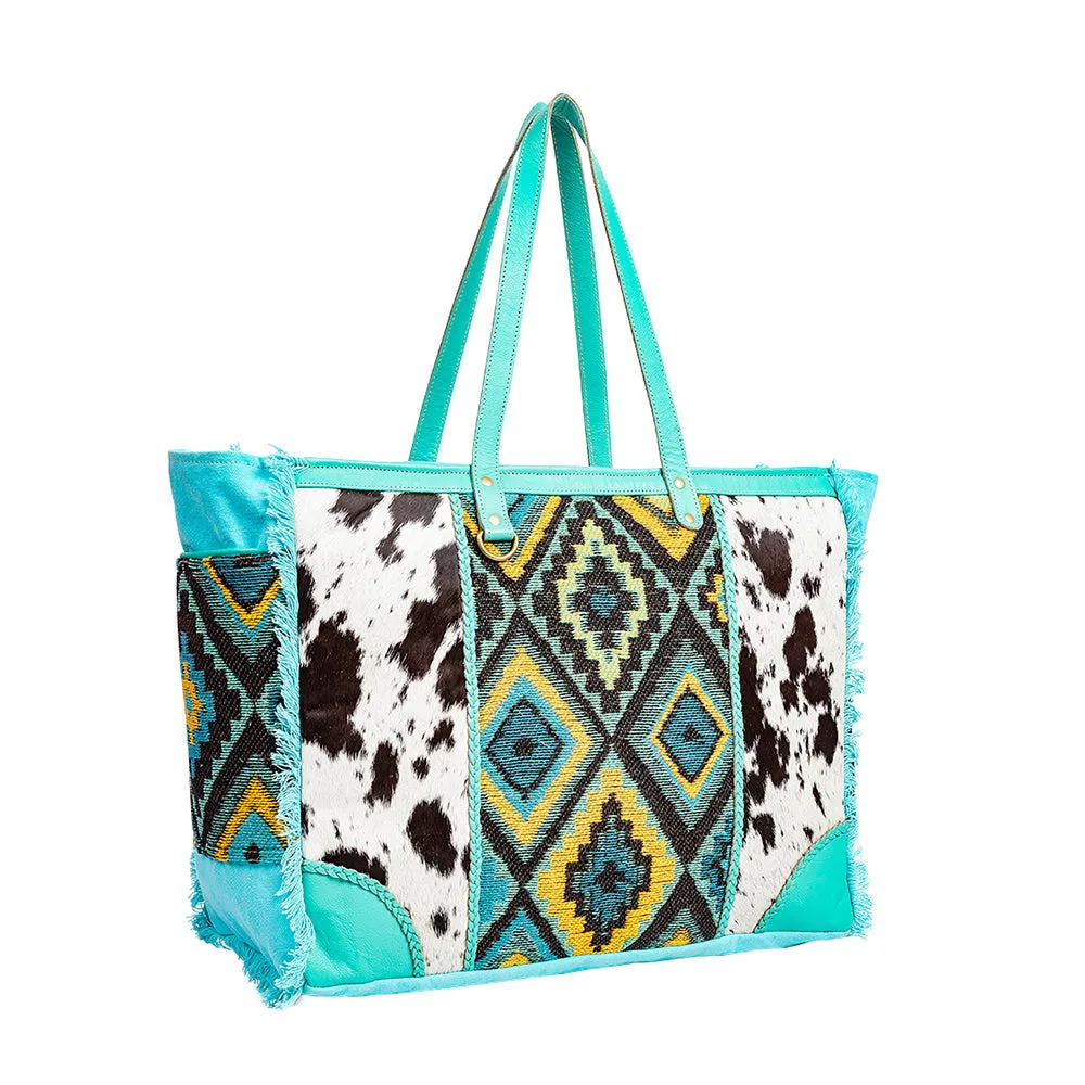 Tonga Ridge Weekender Bag In Turquoise sold by Myra Bag product image thumbnail 2