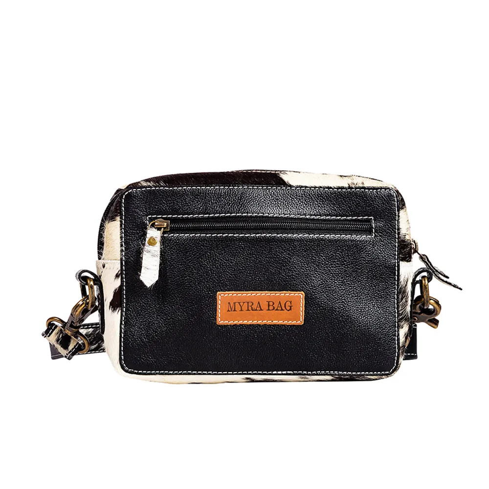 Bloomin' Steer Hand-Tooled Leather Bag sold by Myra Bag product image thumbnail 3