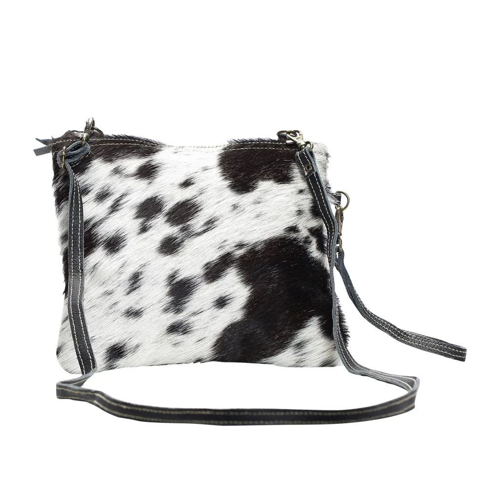 White And Black Shade Bag sold by Myra Bag product image thumbnail 2