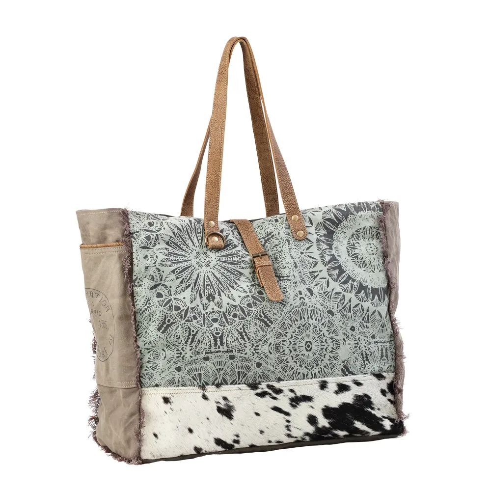 Green Floral Print Weekender Bag sold by Myra Bag product image thumbnail 2