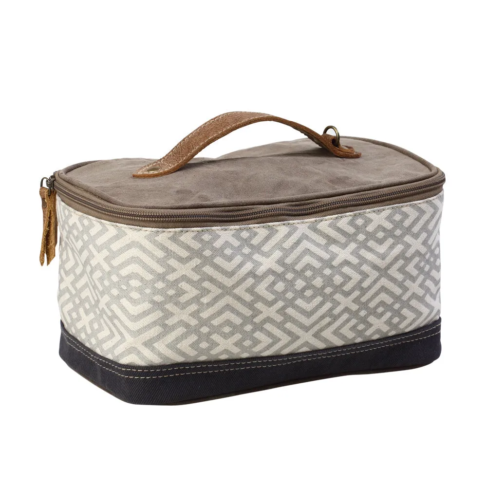 X Design Shaving Kit sold by Myra Bag product image thumbnail 2