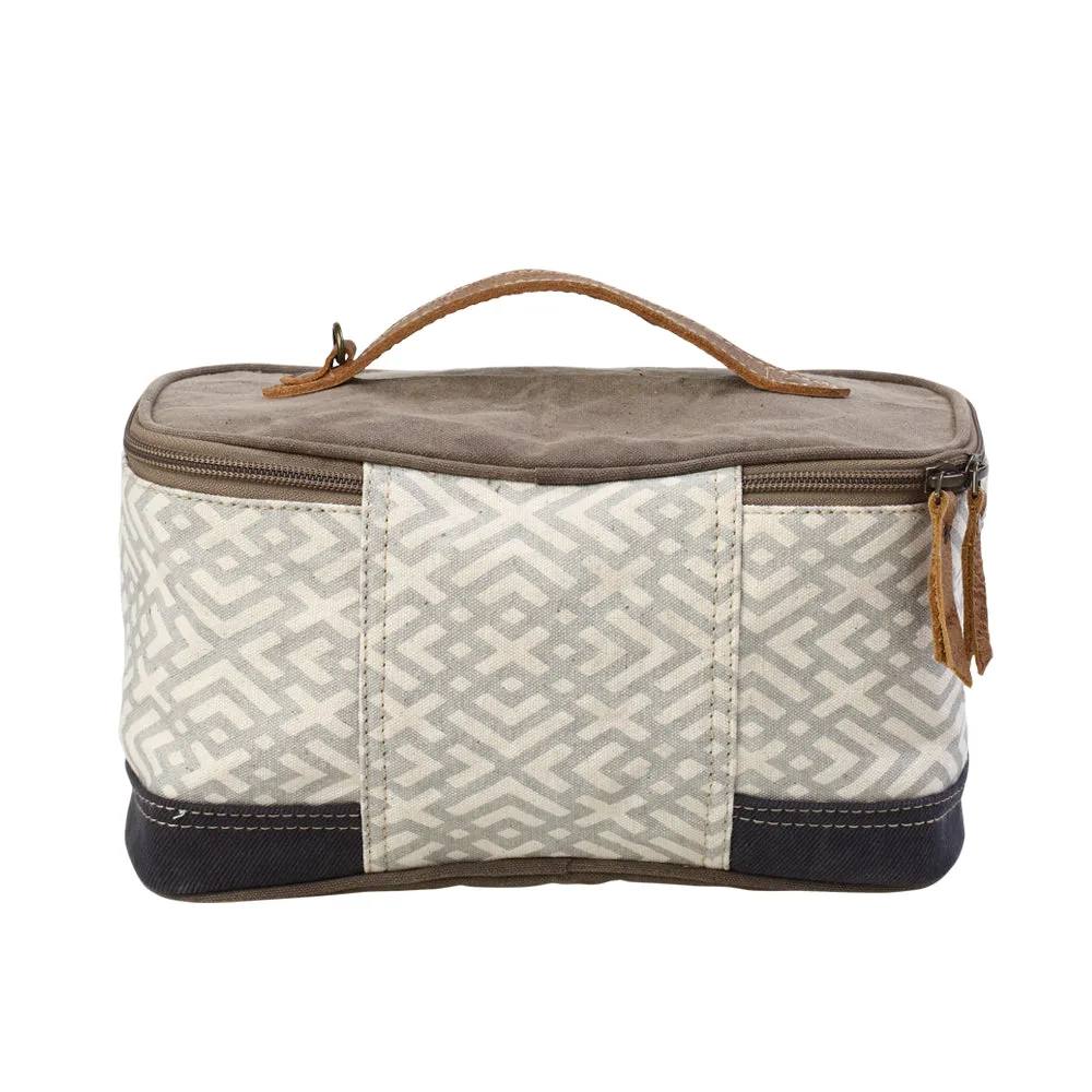 X Design Shaving Kit sold by Myra Bag product image thumbnail 3