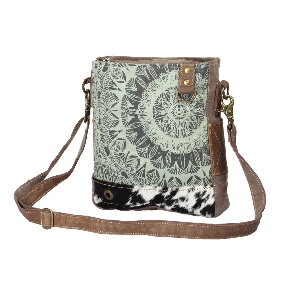 Verdant Shoulder Bag sold by Myra Bag product image thumbnail 2