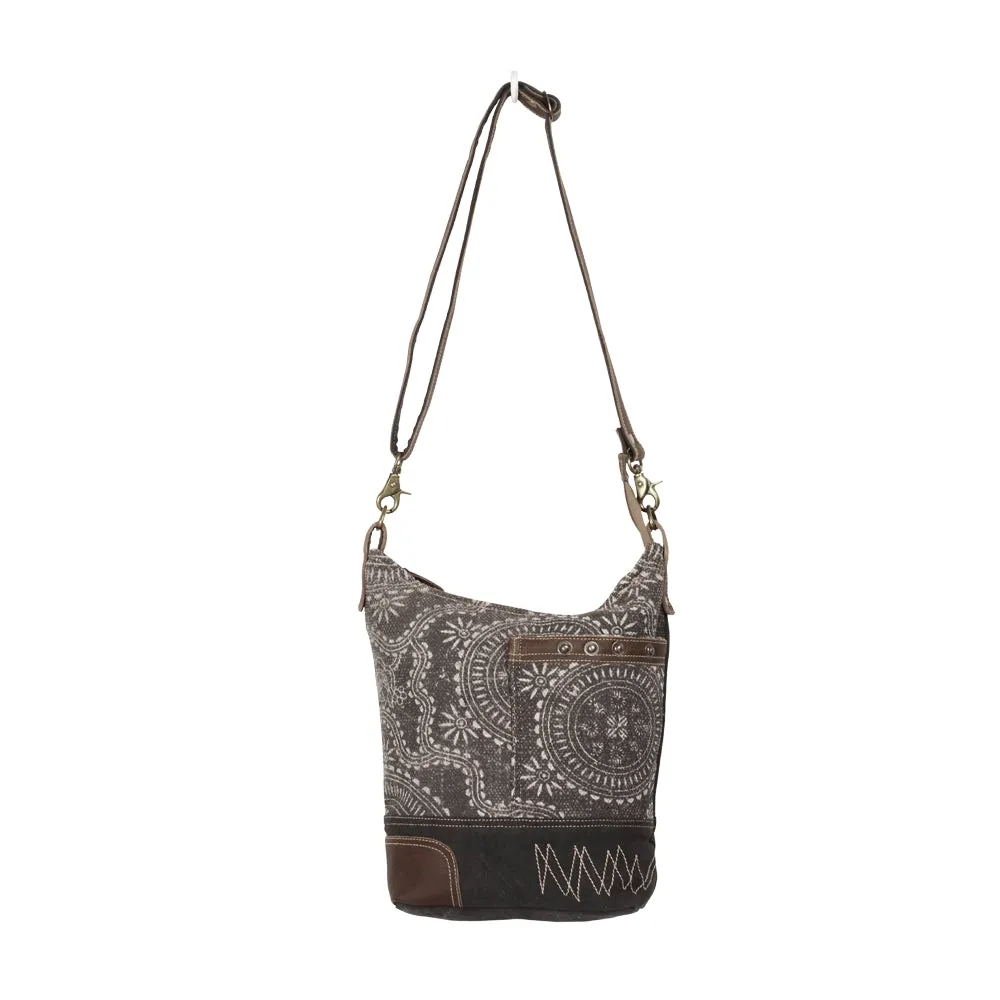 Vintage Carved Shoulder Bag sold by Myra Bag product image thumbnail 4