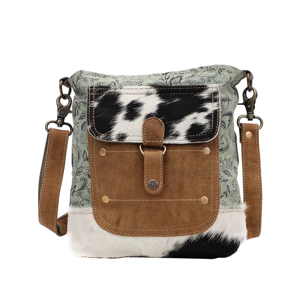 Eau De Nil Shoulder Bag sold by Myra Bag product image thumbnail 3