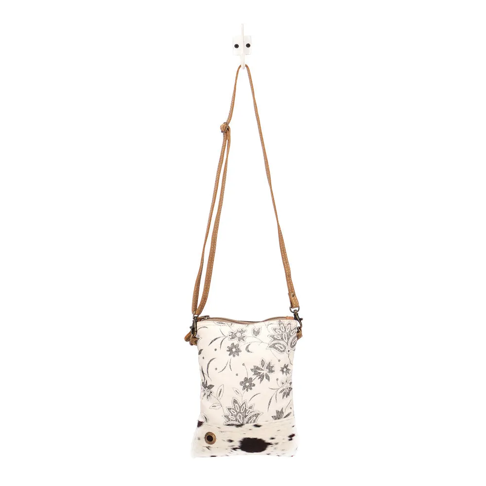 Bloom Bleach Small & Cross Body Bag sold by Myra Bag product image thumbnail 4