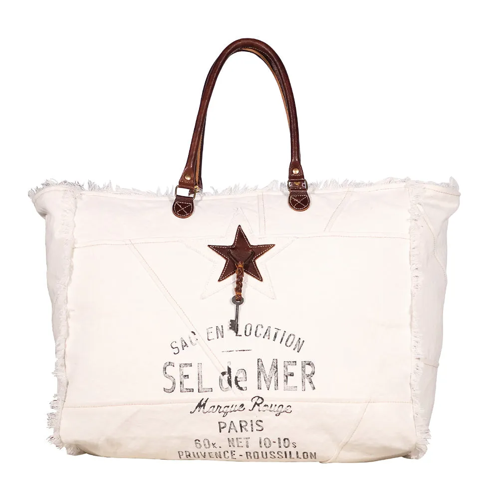 Smashing Weekender Bag sold by Myra Bag