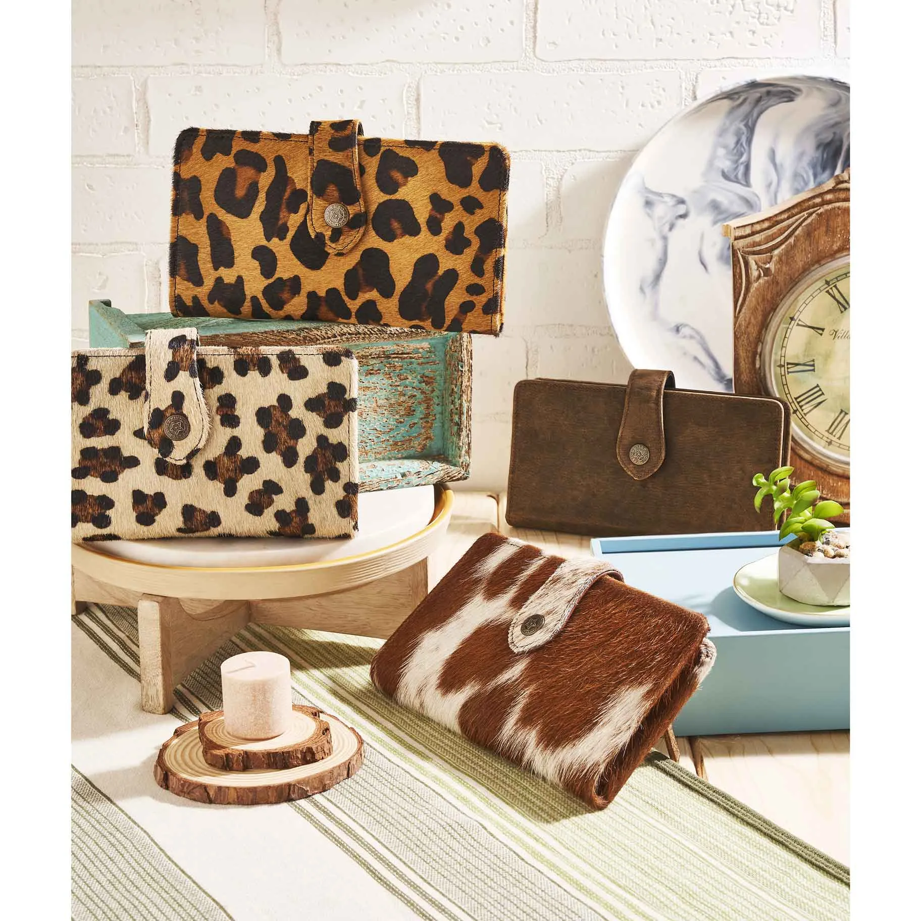 Exponential Wallet sold by Myra Bag product image thumbnail 5