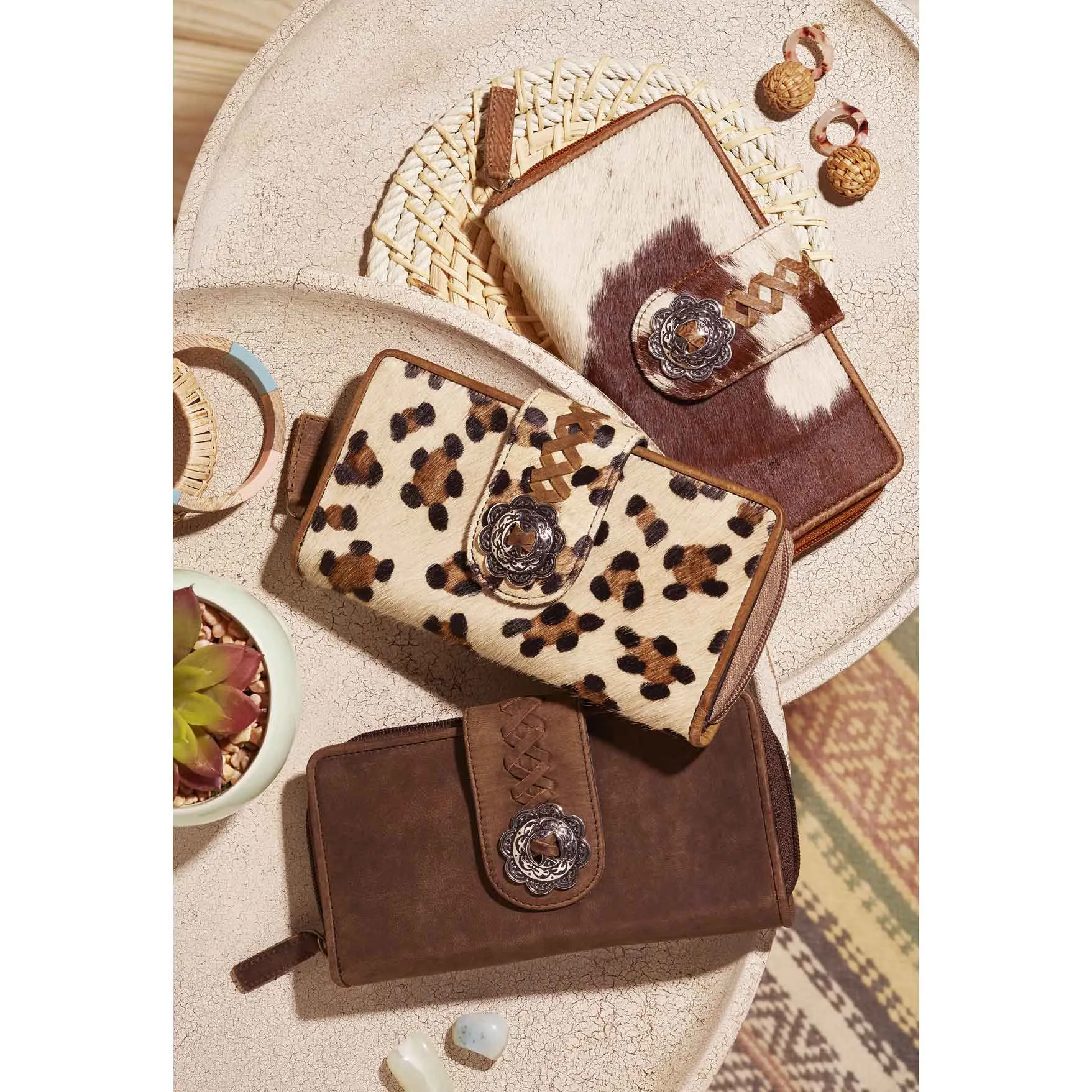 Merger Wallet sold by Myra Bag product image thumbnail 5