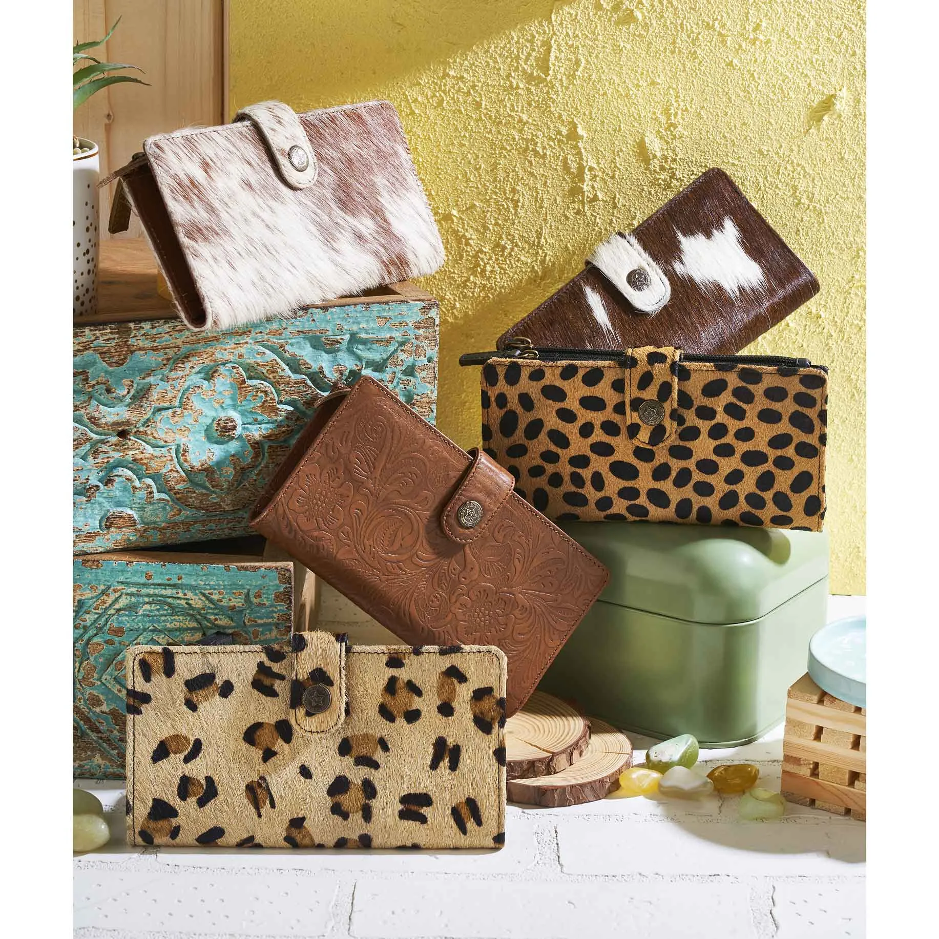 Simplicity Wallet sold by Myra Bag product image thumbnail 5