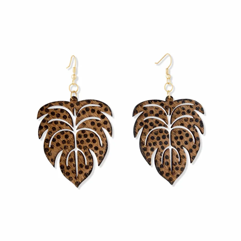 Quiz EARRING sold by Myra Bag