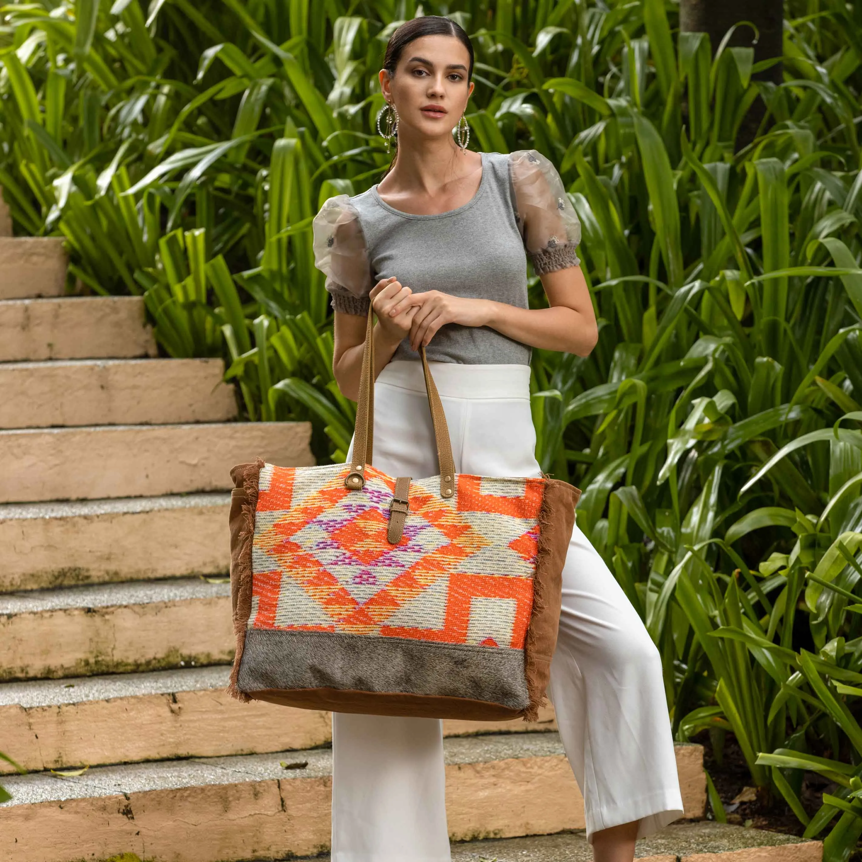 BRIGHT SIGHT WEEKENDER BAG sold by Myra Bag product image thumbnail 5